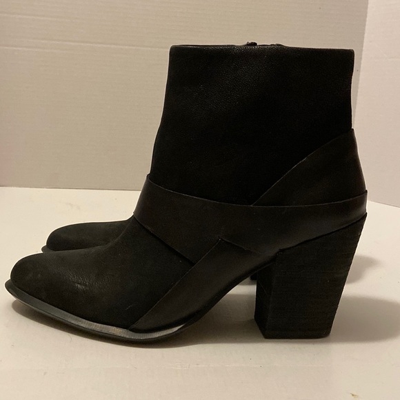 Aldo Kyna Leather Booties - Picture 3 of 8